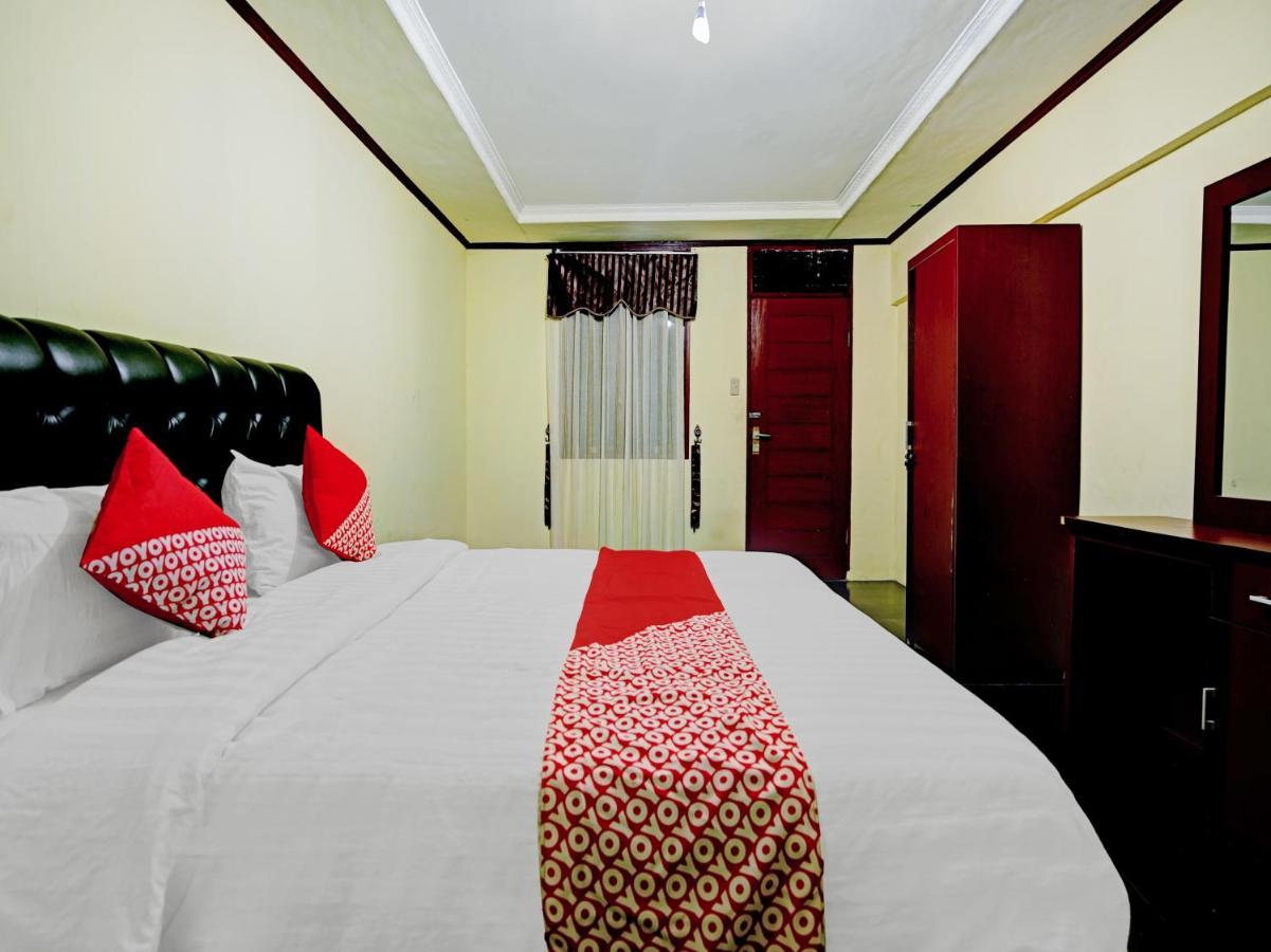 Oyo 90331 Hotel Toba Shanda Parapat Ngoại thất bức ảnh