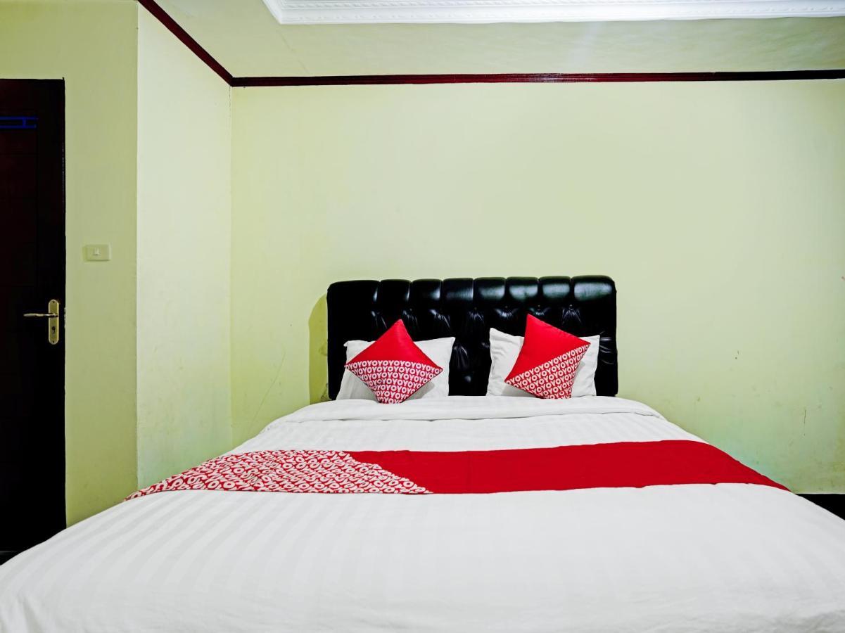 Oyo 90331 Hotel Toba Shanda Parapat Ngoại thất bức ảnh