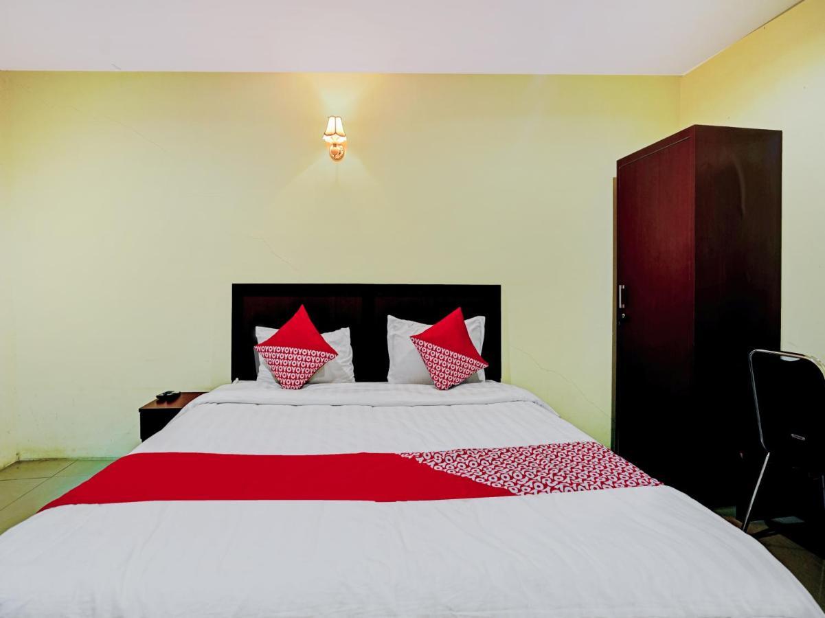 Oyo 90331 Hotel Toba Shanda Parapat Ngoại thất bức ảnh