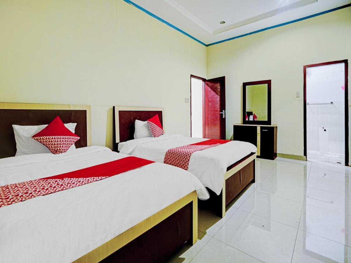 Oyo 90331 Hotel Toba Shanda Parapat Ngoại thất bức ảnh