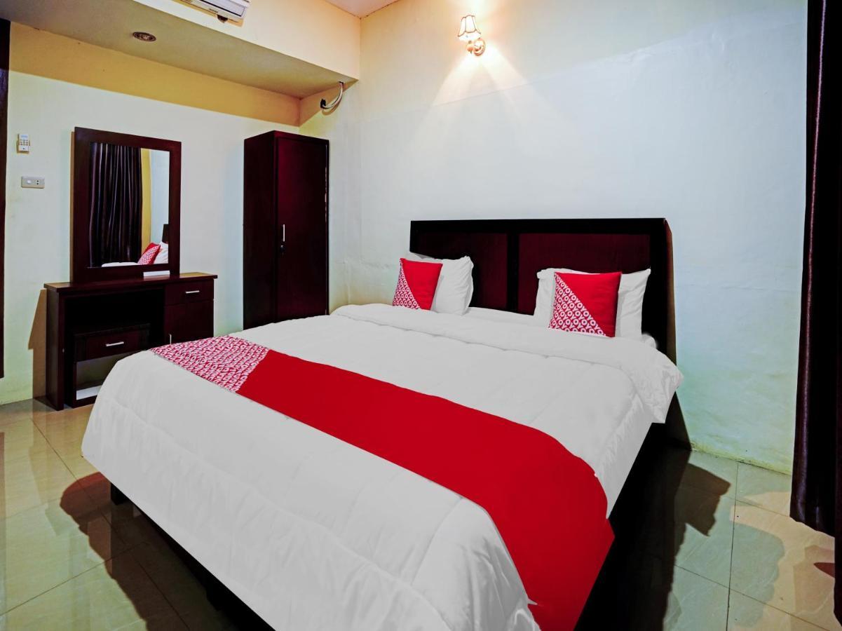 Oyo 90331 Hotel Toba Shanda Parapat Ngoại thất bức ảnh