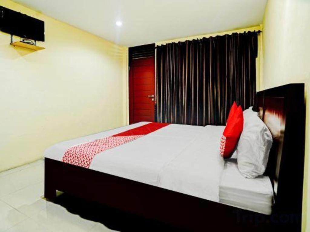 Oyo 90331 Hotel Toba Shanda Parapat Ngoại thất bức ảnh